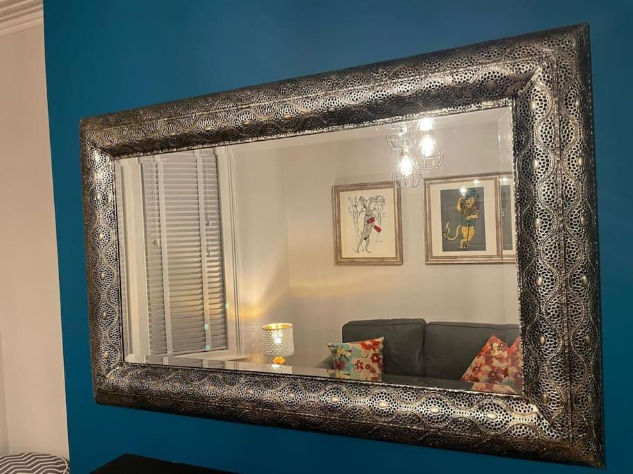 Gloucester Rd 2 Mins Away - Fab, New, Trendy House ブリストル エクステリア 写真